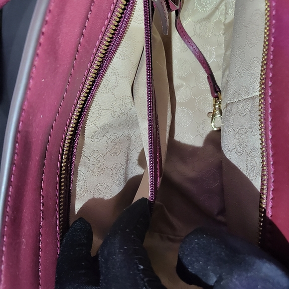 Micheal Kors Selma Medium Quilted Leather Satchel - Unused - Burgundy - Picture 5 of 7